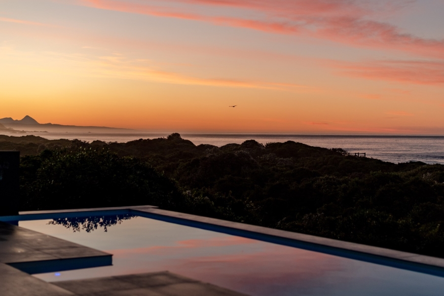 4 Bedroom Property for Sale in Keurbooms Western Cape